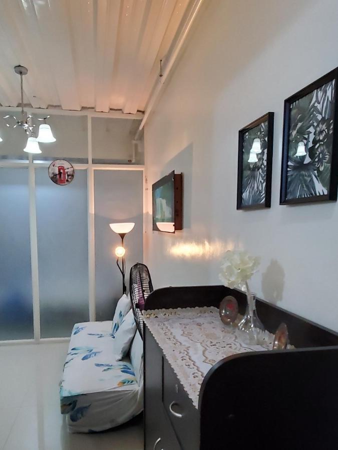 Jen'S Paranaque City Apartment Маніла Екстер'єр фото